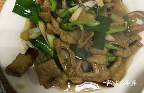 Stir-fried Intestines with Garlic Chives