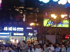 -八一路好吃街(雨田商务大厦店)