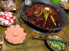 -黄潇洒老火锅(九眼桥宏济巷店)
