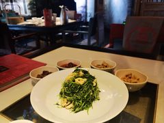 清炒豌豆尖-京味斋·北京烤鸭(华威桥北工大店)