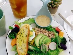 -丽莎沙拉轻食餐厅(国贸店)