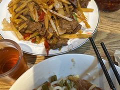 -牛八宝桂林米粉(八里庄店)