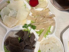 -思阁炭香火锅(学伟鑫城总店)