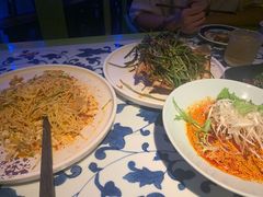 鸡丝拌面-桂满陇天书(南京德基旗舰店)