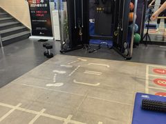 -思迈威健身(积玉桥万达店)