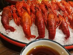-虾弄弄海派小龙虾·牛羊蝎子火锅