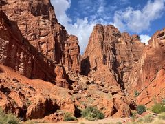 -天山神秘大峡谷