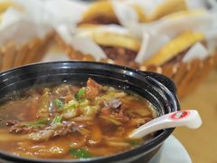 -闫家驴肉老店(华电一校店)