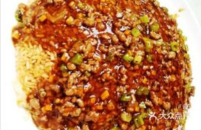 Wu Rice and Preserved Meat Crackling Pot