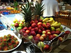 -荣誉国际酒店-云顶旋转餐厅