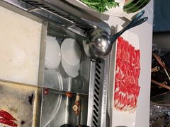 肥牛-海底捞火锅(长宁路龙之梦店)
