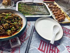 -老班长·小龙虾·鲜货烧烤大排档(金街美地店)