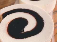 豆沙奶卷-牛姥姥牛奶酪