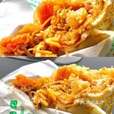 这是自助餐吧️ 来的时候正好看到阿姨在炒面