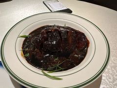 招牌焦糖黑叉烧-维园悦谱·海派家常菜(乌鲁木齐南路店)