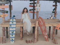 -北戴河碧螺塔海上酒吧公园