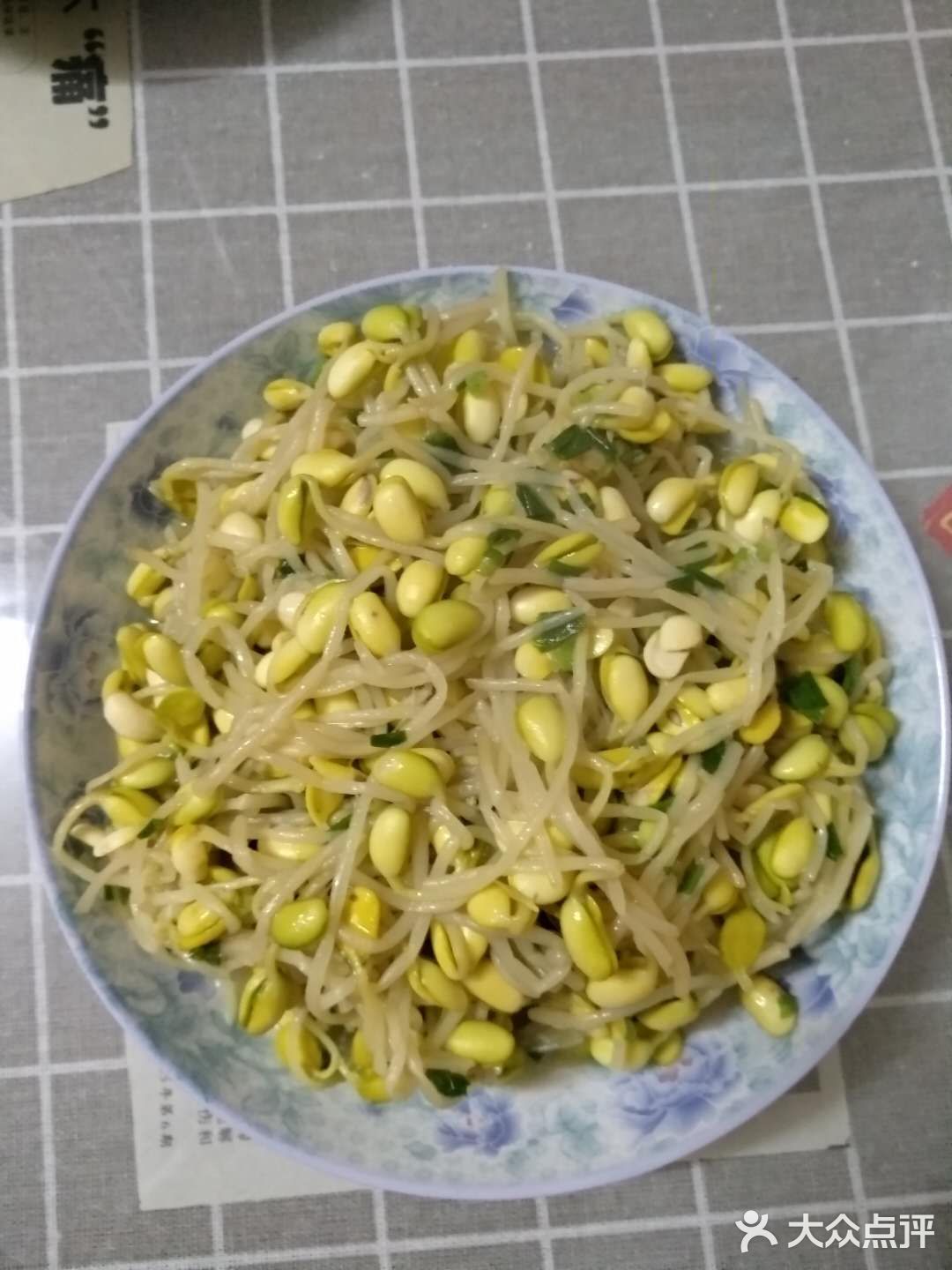 家里的黄豆芽又种出来了清炒黄豆芽上线