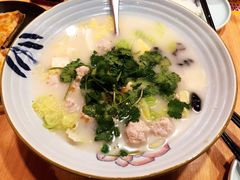 浓汤白菜汆丸子-宏状元现熬粥·京味菜(三里河店)