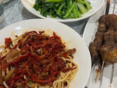-汗腾格里·风味餐厅(新疆驻京办店)