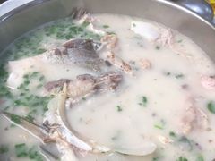 -雪野鱼头大王邢府公老店(雪野湖店)