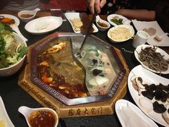 -陈府大宅门成都火锅·手切鲜肉(太原街店)