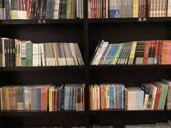 -钟书阁(松江泰晤士小镇店)