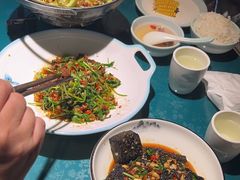 -呷湘厨·鱼汤捞饭·剁椒鱼头·辣椒炒肉(国家会展中心店)