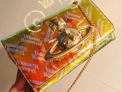 -Vivienne Westwood(上海来福士广场店)
