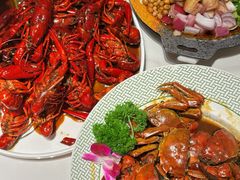 -嗨辣小聚·盘锦河蟹·海鲜烧烤龙虾(盘锦十年好店)