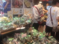 -皇冠幸福里动物奶油生日蛋糕(万达店)