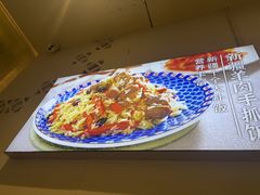 新疆羊肉抓饭-西域胡氏大盘鸡(新华胡杨风店)