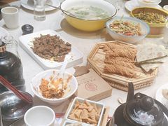 -丁里羊肉小镇(天鹅湖总店)