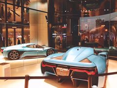 -TESLA 特斯拉(上海太古汇体验店)