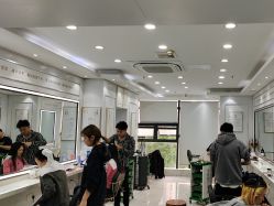-镁连社·美联社