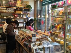 -猫的天空之城概念书店(西塘古镇店)