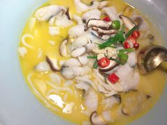 QQ酸汤鱼-蜜桃餐厅·伴山(绿宝广场店)