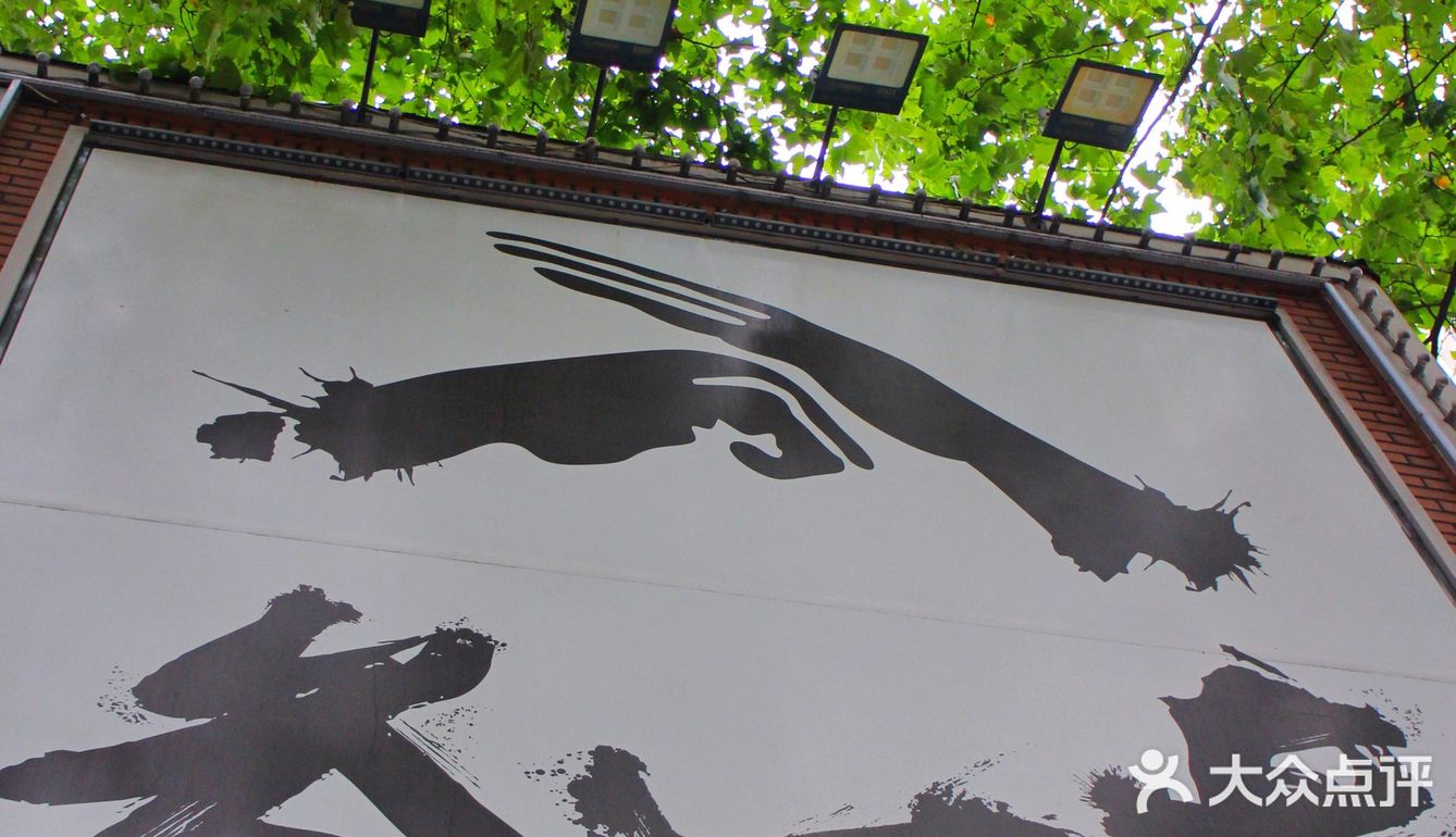 网红奔驰锅🍲一锅三种口味，太安逸了！