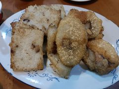 煎粽拼煎萝卜糕-华哥新鲜猪精品美食