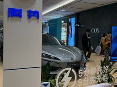 -上海世纪汇广场