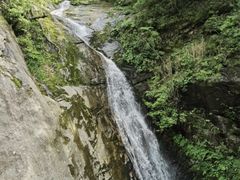 -燕子河大峡谷天坑仙境