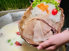 -湊湊火锅·茶憩(打浦桥日月光店)