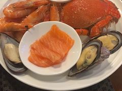 -君来湖滨饭店·玫瑰园