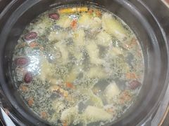 -濠轩阁特色生蚝火锅(水湾路店)