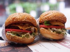 火烧牛肉特堡-The Habit Burger Grill 哈比特汉堡(复兴soho店)