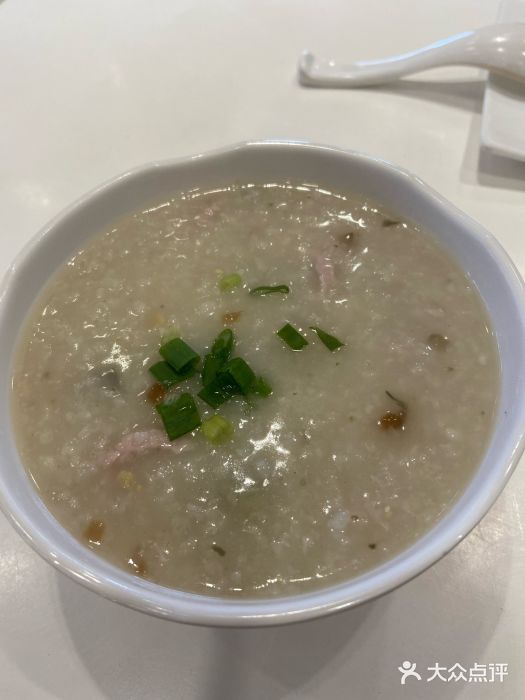 嘉和一品粥(首经贸店)皮蛋瘦肉粥图片