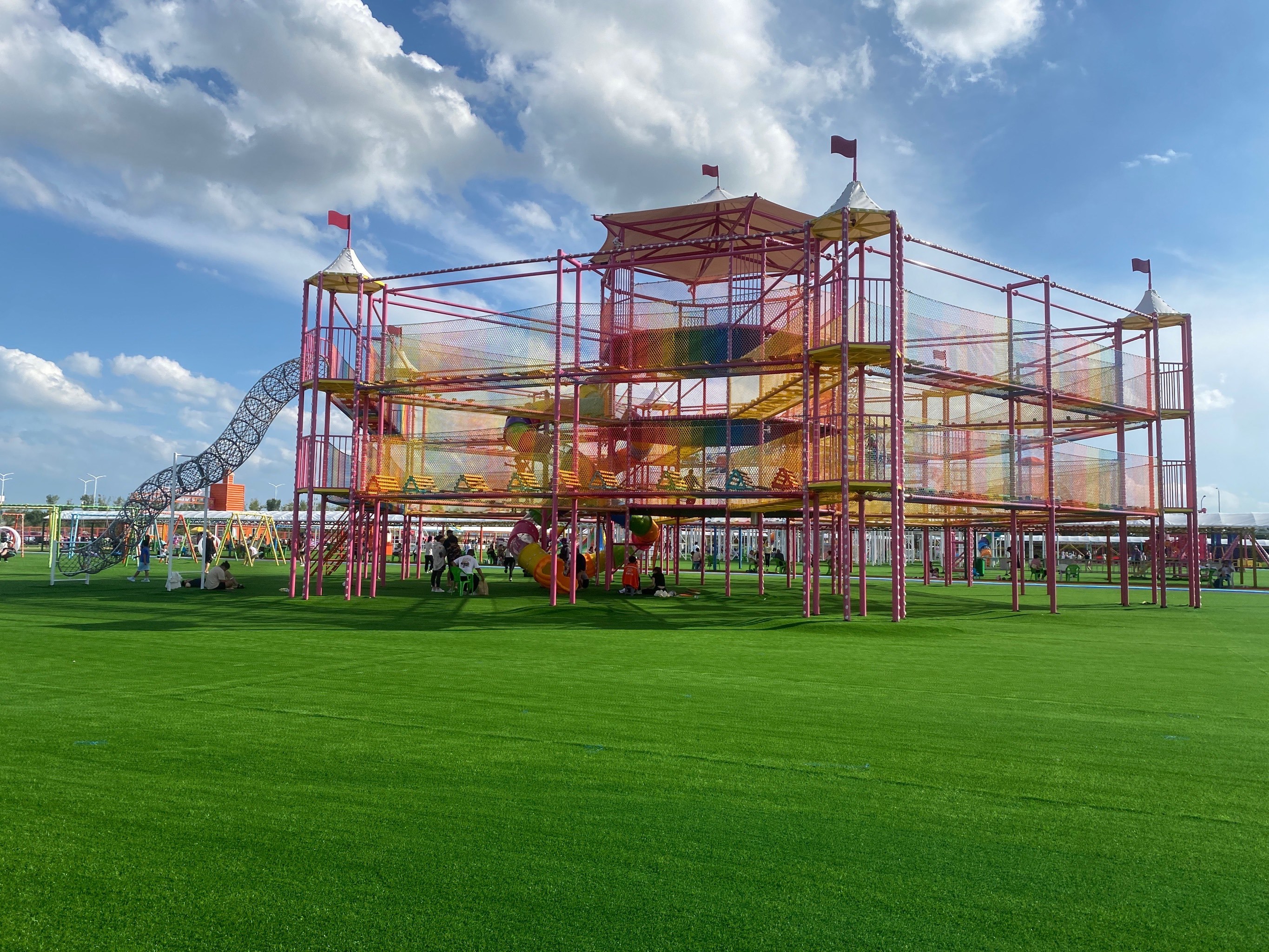 来赤峰发现一个超值游乐场,20元随便玩