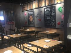 大堂-棒约翰比萨·意面(张江长泰店)