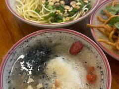 -日月光中心广场