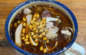 Blood and Intestine Rice Noodles