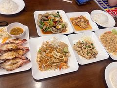-两兄弟Song Pee Nong(2号店)